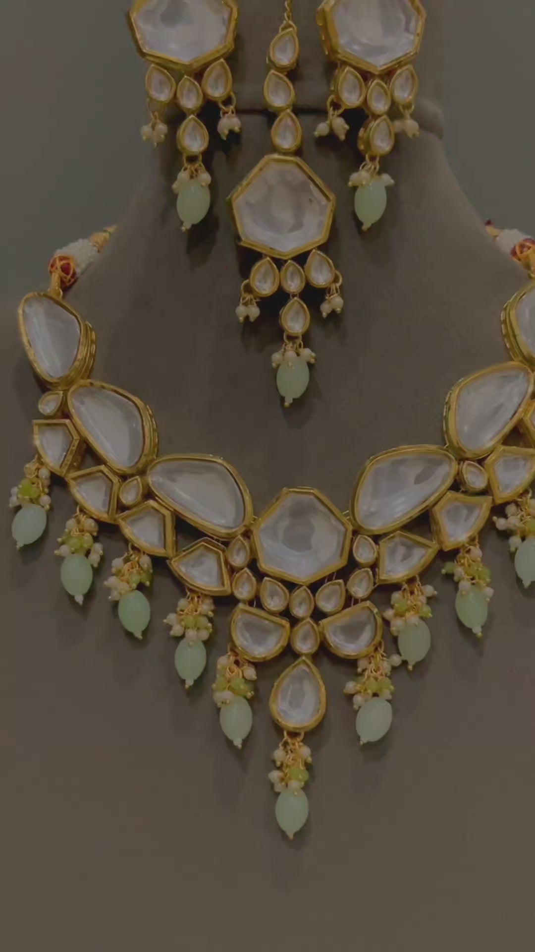 Areej Kundan Set