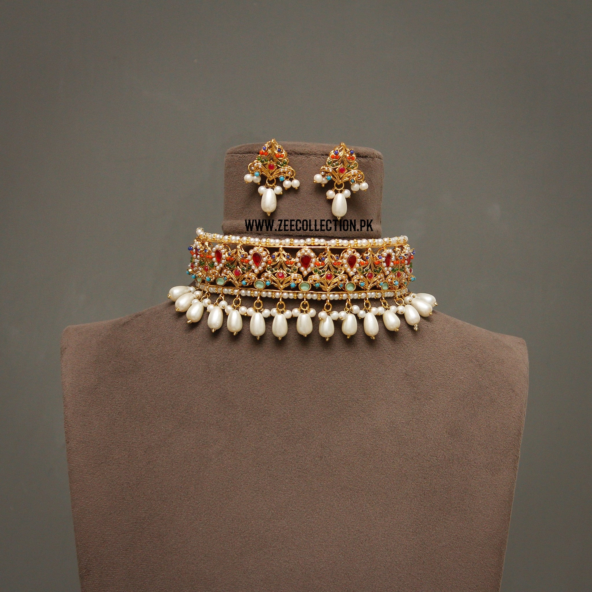 Hadiya choker