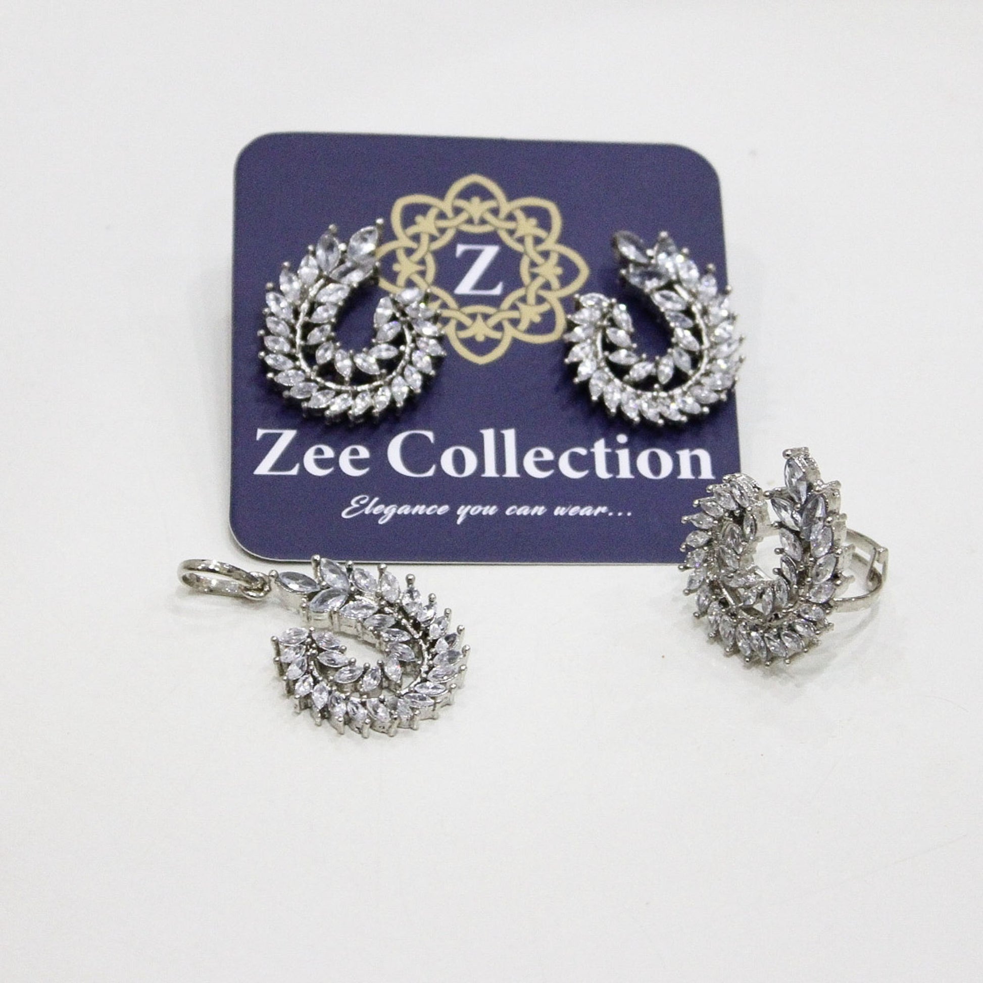 Leaf Locket Set - Zee Collection pk