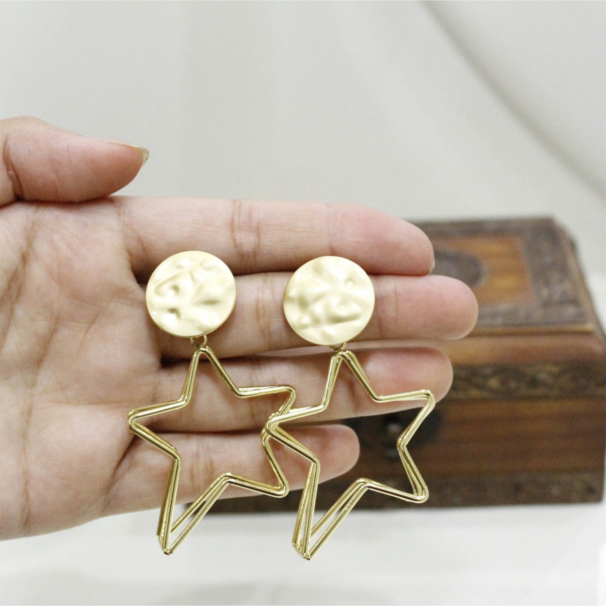 Gold Star Earrings - Zee Collection pk
