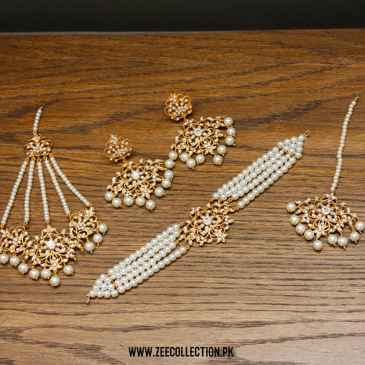 Amelia choker Set 01