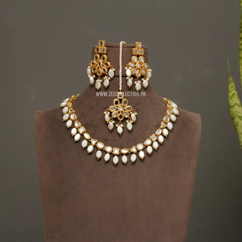 Shahnaz kundan necklace